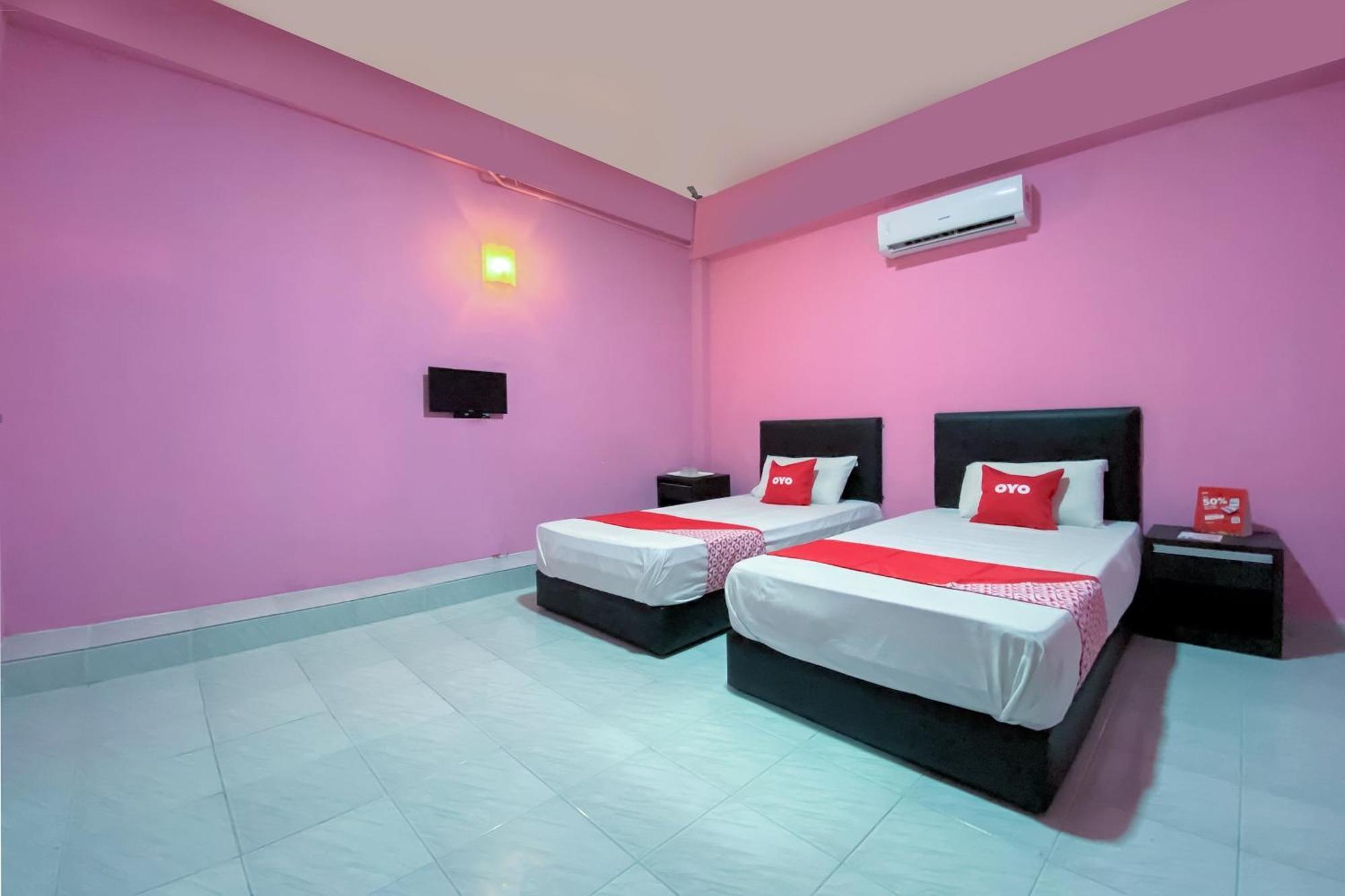 Coop Hotel Kangar Exterior foto