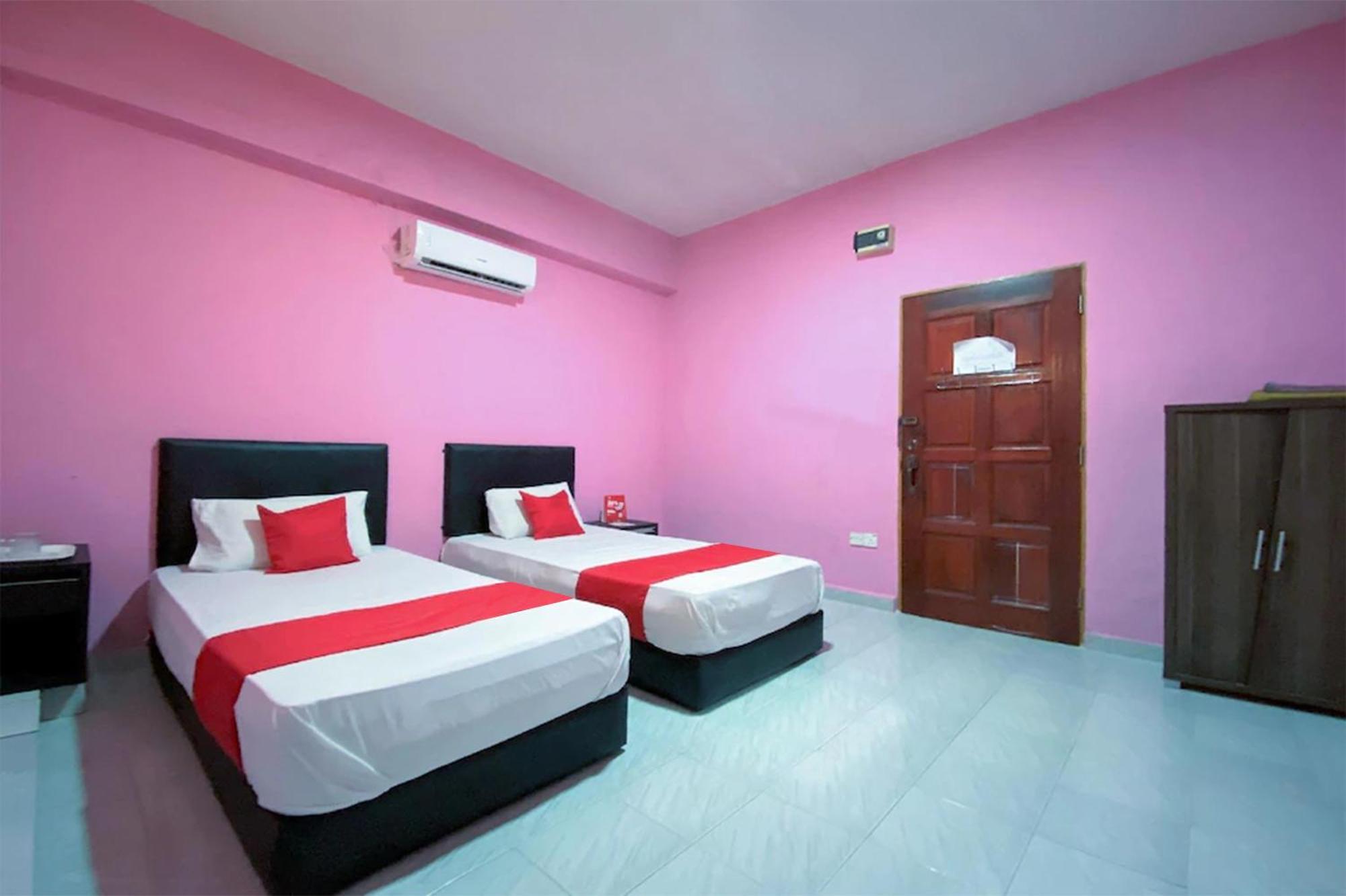 Coop Hotel Kangar Exterior foto