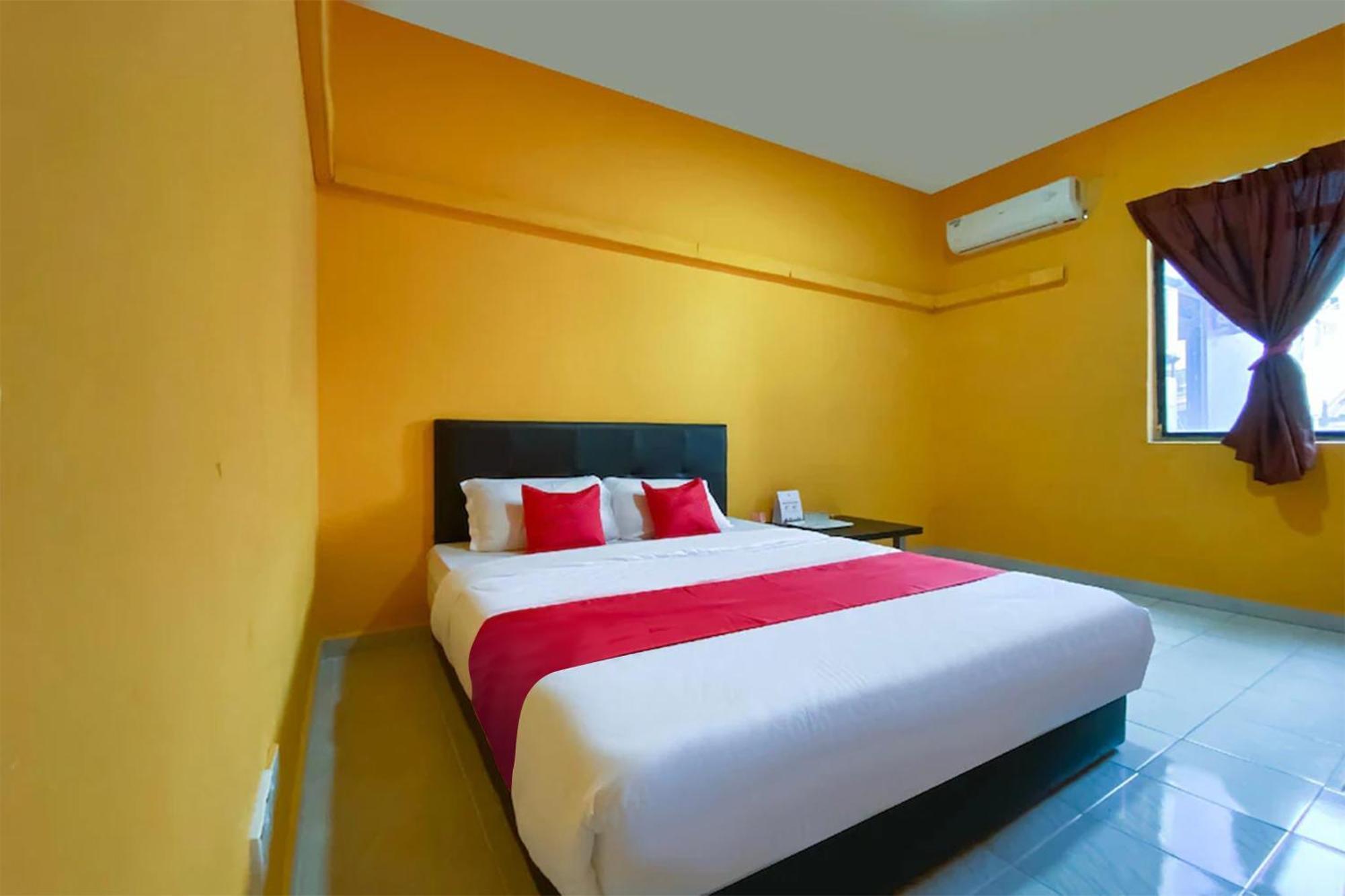 Coop Hotel Kangar Exterior foto
